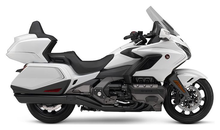 Honda Gold Wing Tour: Raja Touring dengan Kenyamanan Maksimal